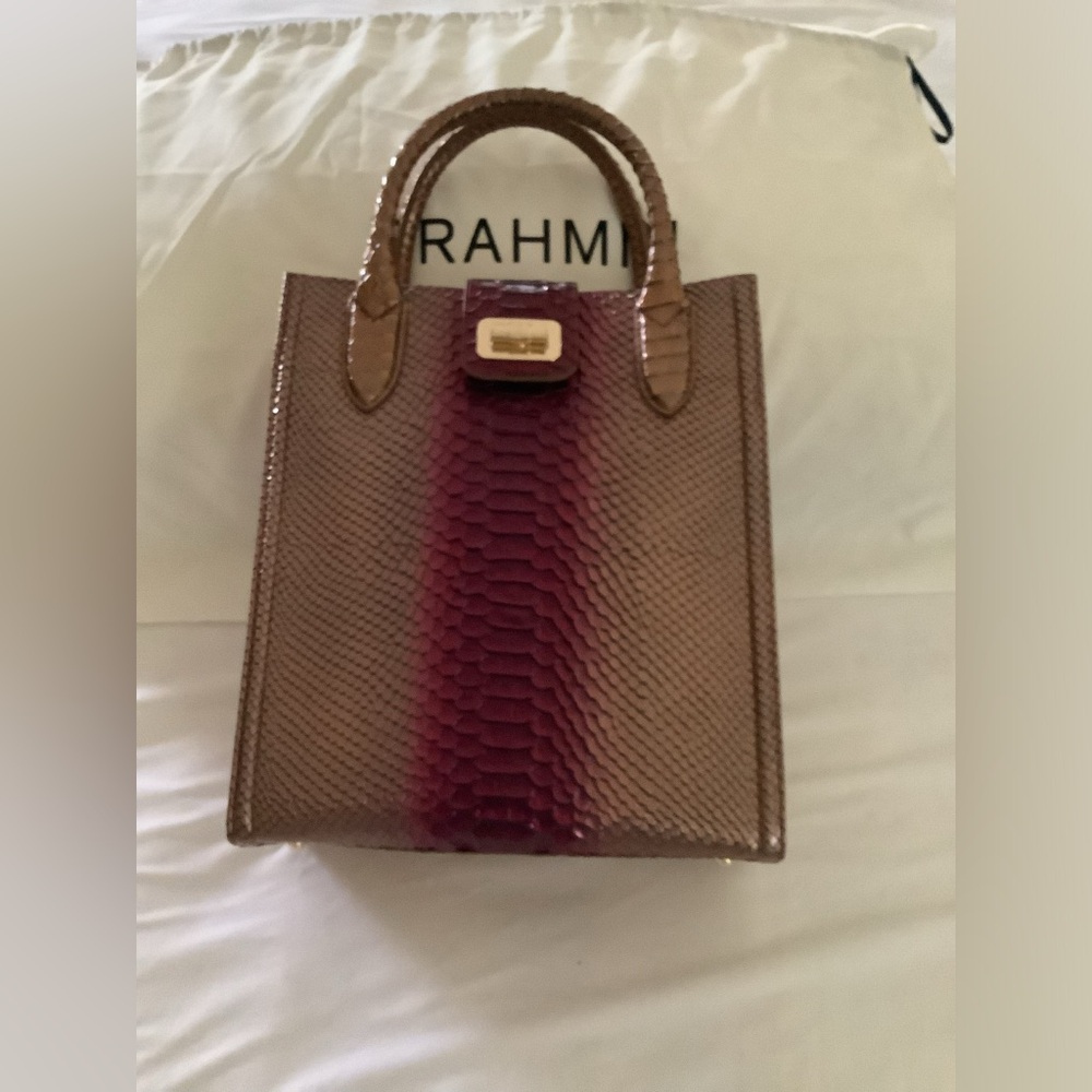 Brahmin Moira-Pomegranate Harkness